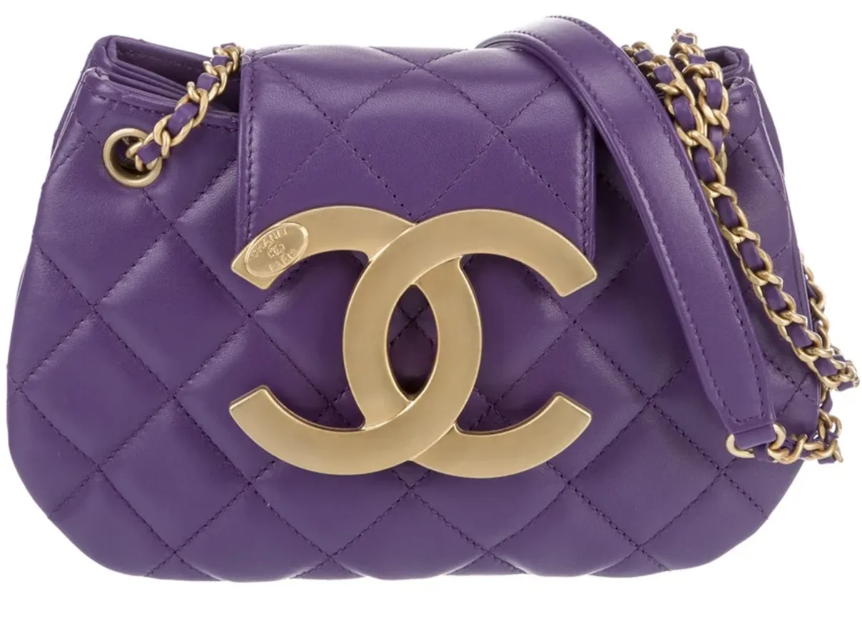 CHANEL 2024 CC QUILTED MESSENGER BAG